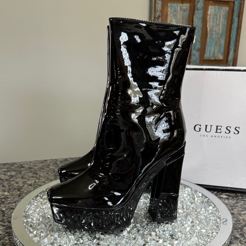 GUESS Black Patent Platform Ankle Boots NEW - Picture 7 of 17